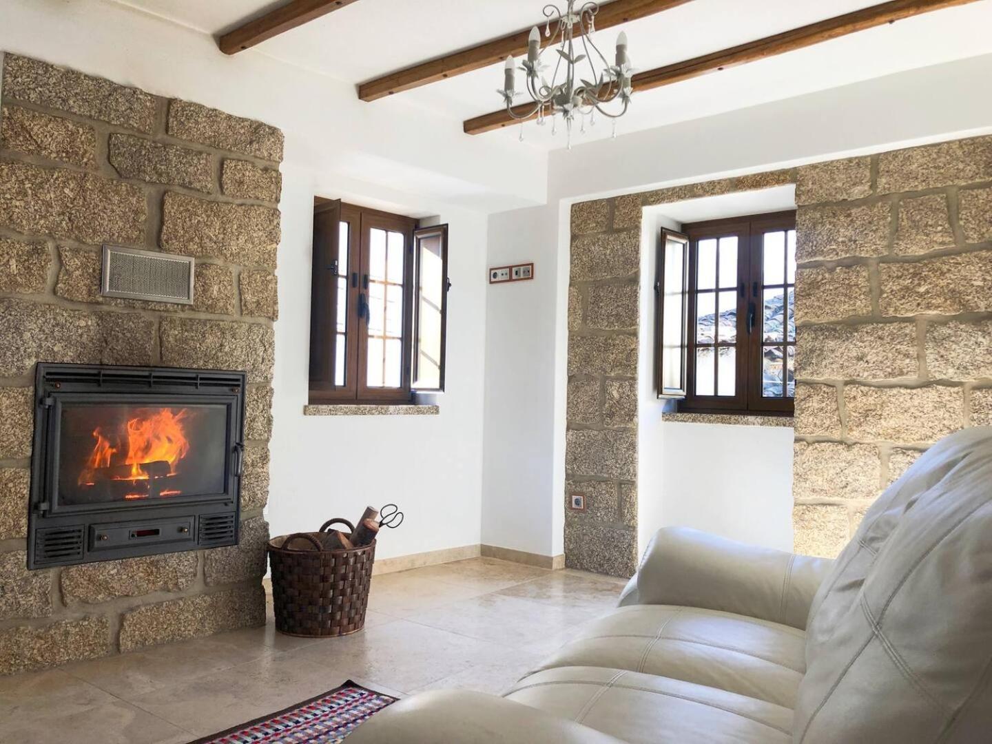 Laje House Fireplace Entire House Wifi Fundão Exterior foto